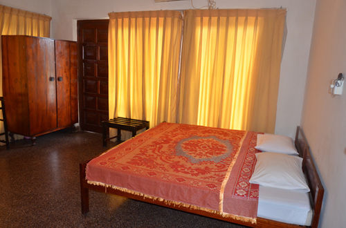 Oyo 436 Sandakelum Tourist Guest House Kandy Exteriör bild