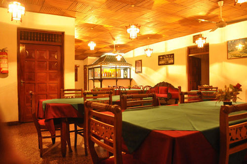 Oyo 436 Sandakelum Tourist Guest House Kandy Exteriör bild