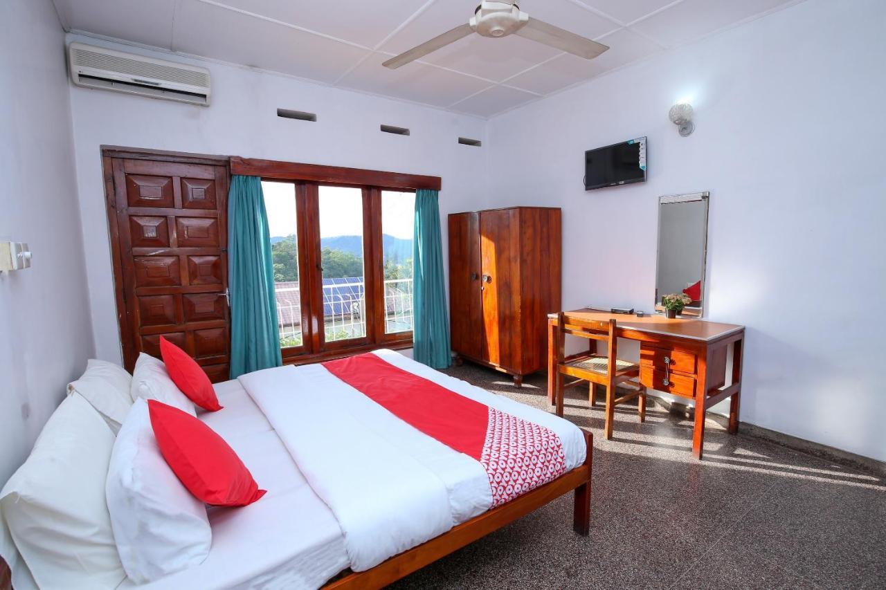 Oyo 436 Sandakelum Tourist Guest House Kandy Exteriör bild